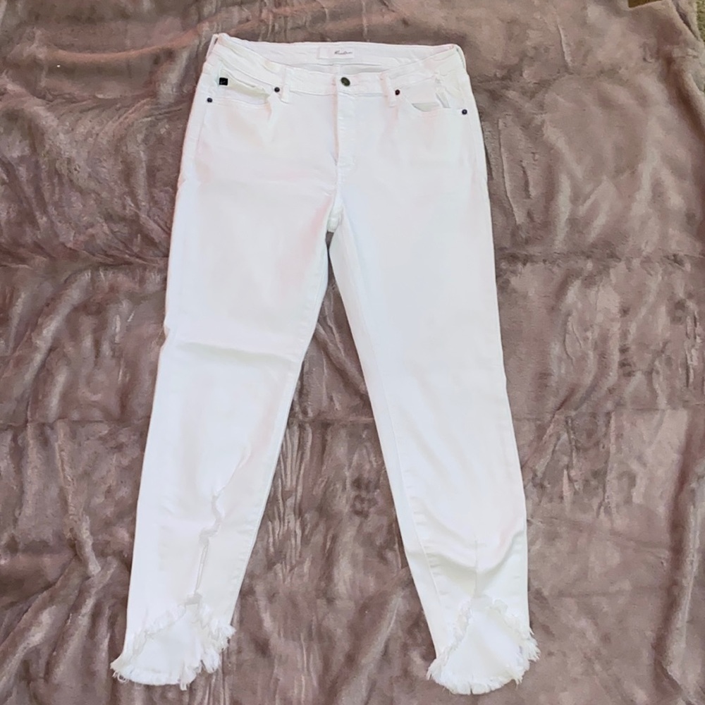 KanCan 13/30 white distressed jeans